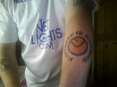 smiley Leeds United badge